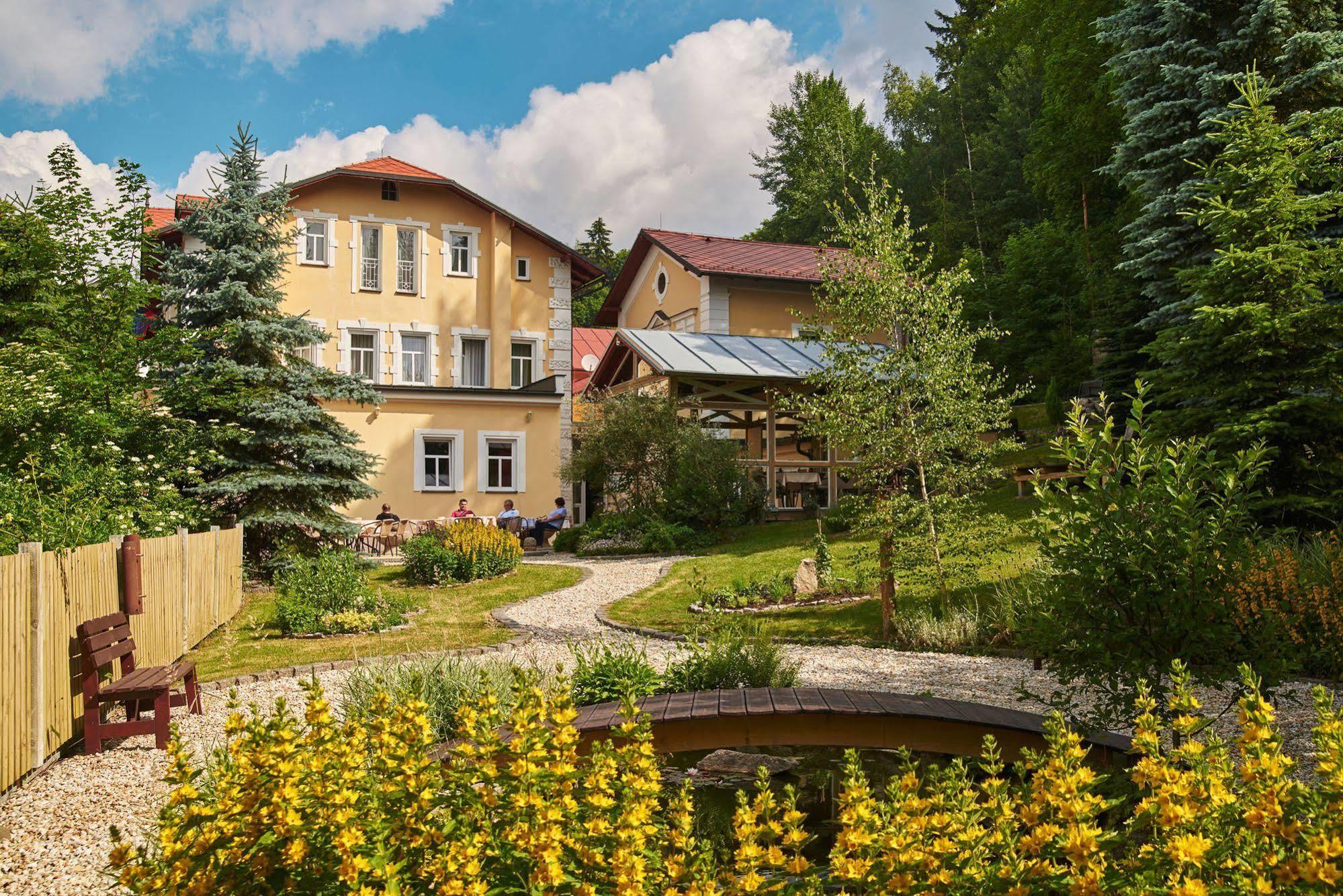 Boutique Hotel Swisshouse Marianske Lazne Luaran gambar